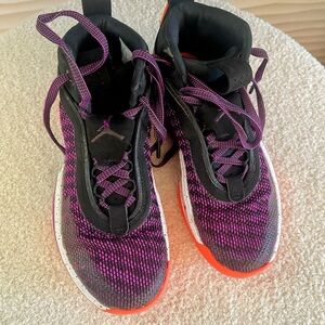 Jordan kids basketball shoes